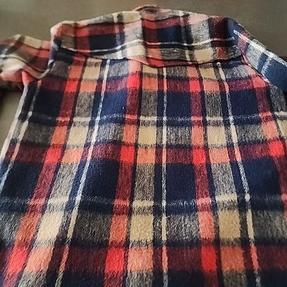 Men's Vintage Heavy weight Flannel Jacket Shirt Mervyn's Red Blue  NO BUTTONS